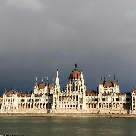 Ferjoe'S Home Apartman Budapest Exterior foto